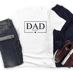 „DAD“ EST.  Design mit Namen im Balken | personalisiert